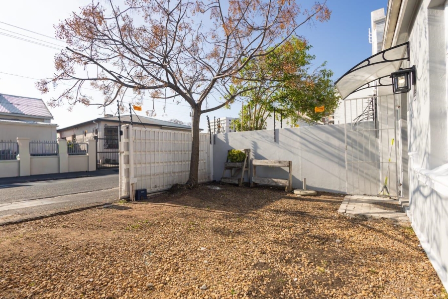 To Let 2 Bedroom Property for Rent in Wynberg Western Cape